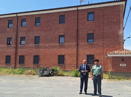 Fin de las obras en el cuartel de la Guardia Civil de Medina del Campo, con la visita del subdelegado del Gobierno, Jacinto Canales. - Foto: Subdelegación del Gobierno

